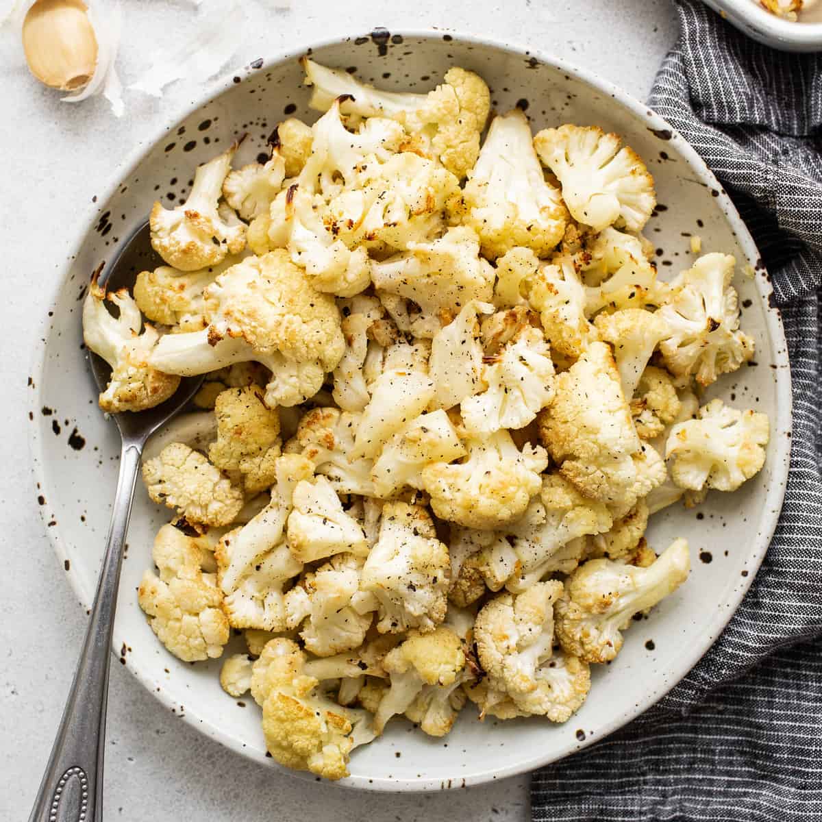 Super Simple Garlic Roasted Cauliflower: Ready in 30 Minutes